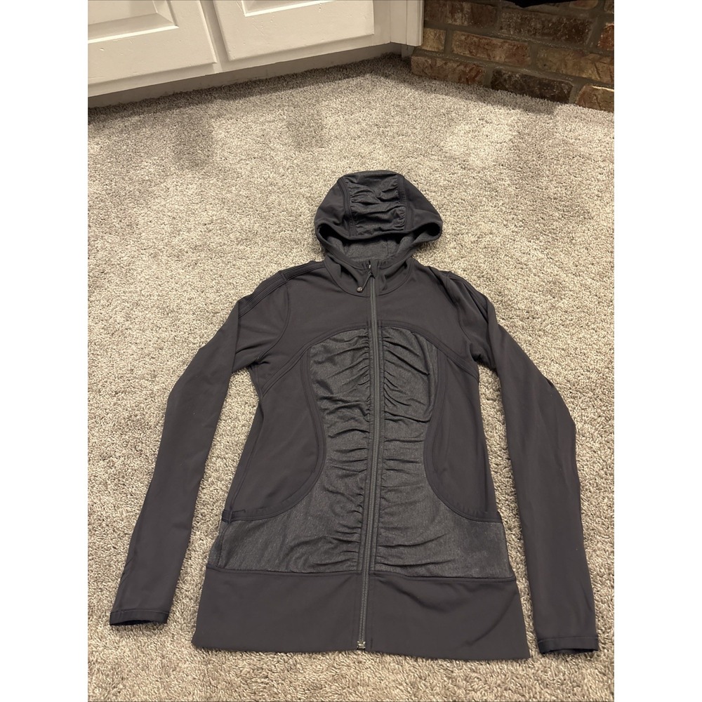 Lululemon Dance Studio Reversible Jacket Womens Size 8 Gray Ruffle Thumb Holes